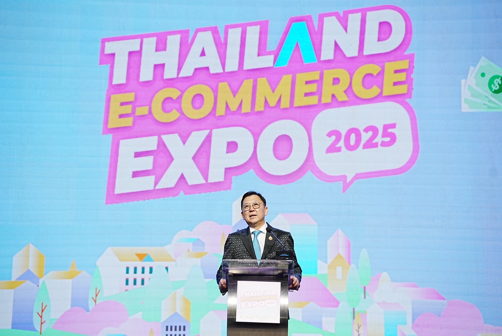 “จตุพร” นำพาณิชย์เปิดงาน Thailand E-Commerce Expo 2025 ยิ่งใหญ่ระดับประเทศ  ขนอินฟลูเอนเซอร์ทั่วไทยมาช่วยระเบิดไอเดียธุรกิจ พร้อมโชว์ศักยภาพธุรกิจออนไลน์   และมอบรางวัล Thailand e-Commerce Genius ดันธุรกิจไทยโตไกลด้วยดิจิทัล