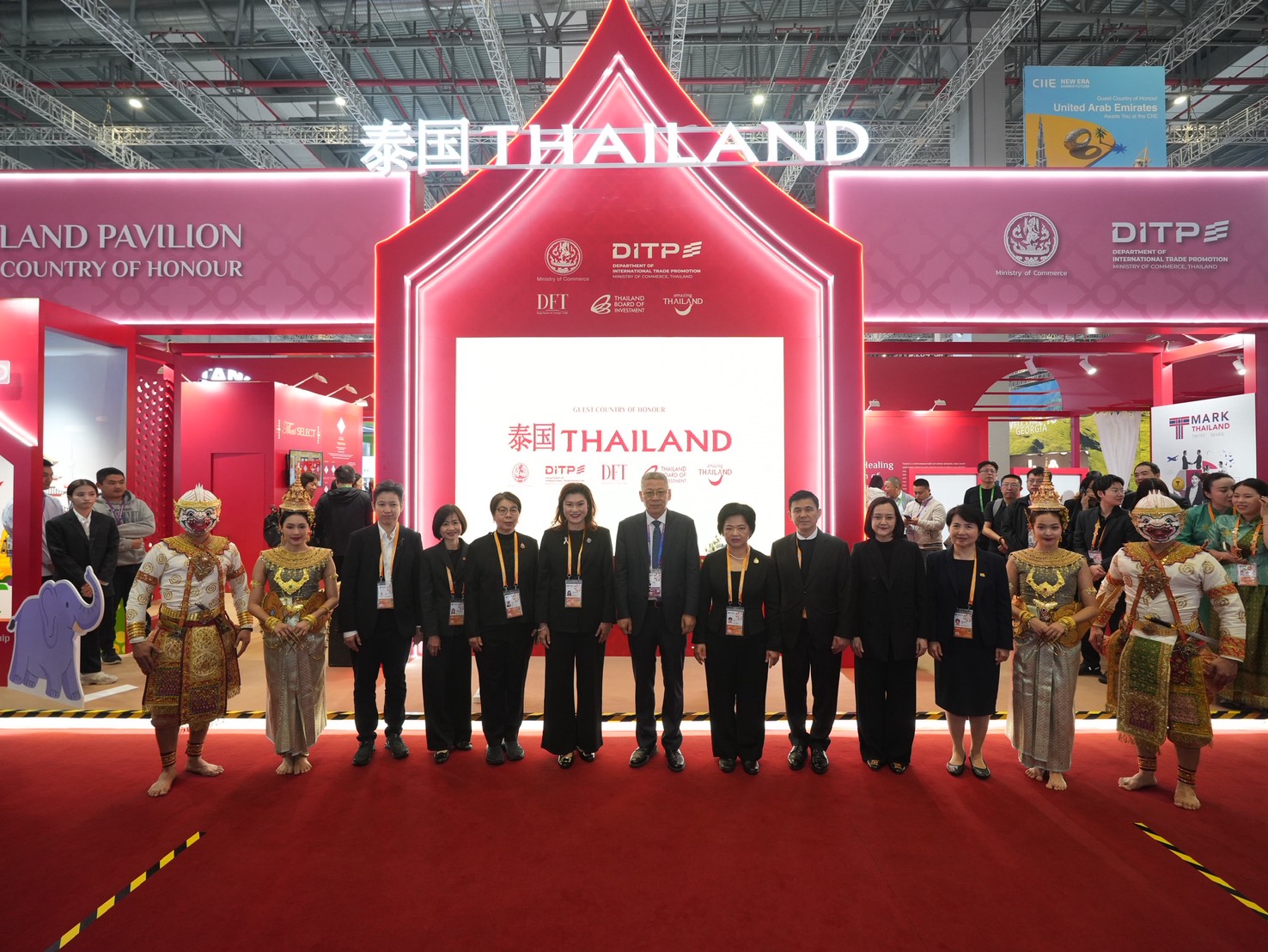 “พาณิชย์” เปิด Thailand Pavilion โชว์ศักยภาพความเป็นไทย พร้อมนำผู้ประกอบการกลุ่มอาหารเจาะตลาดนำเข้าจีน ในงาน CIIE 2025 เซี่ยงไฮ้