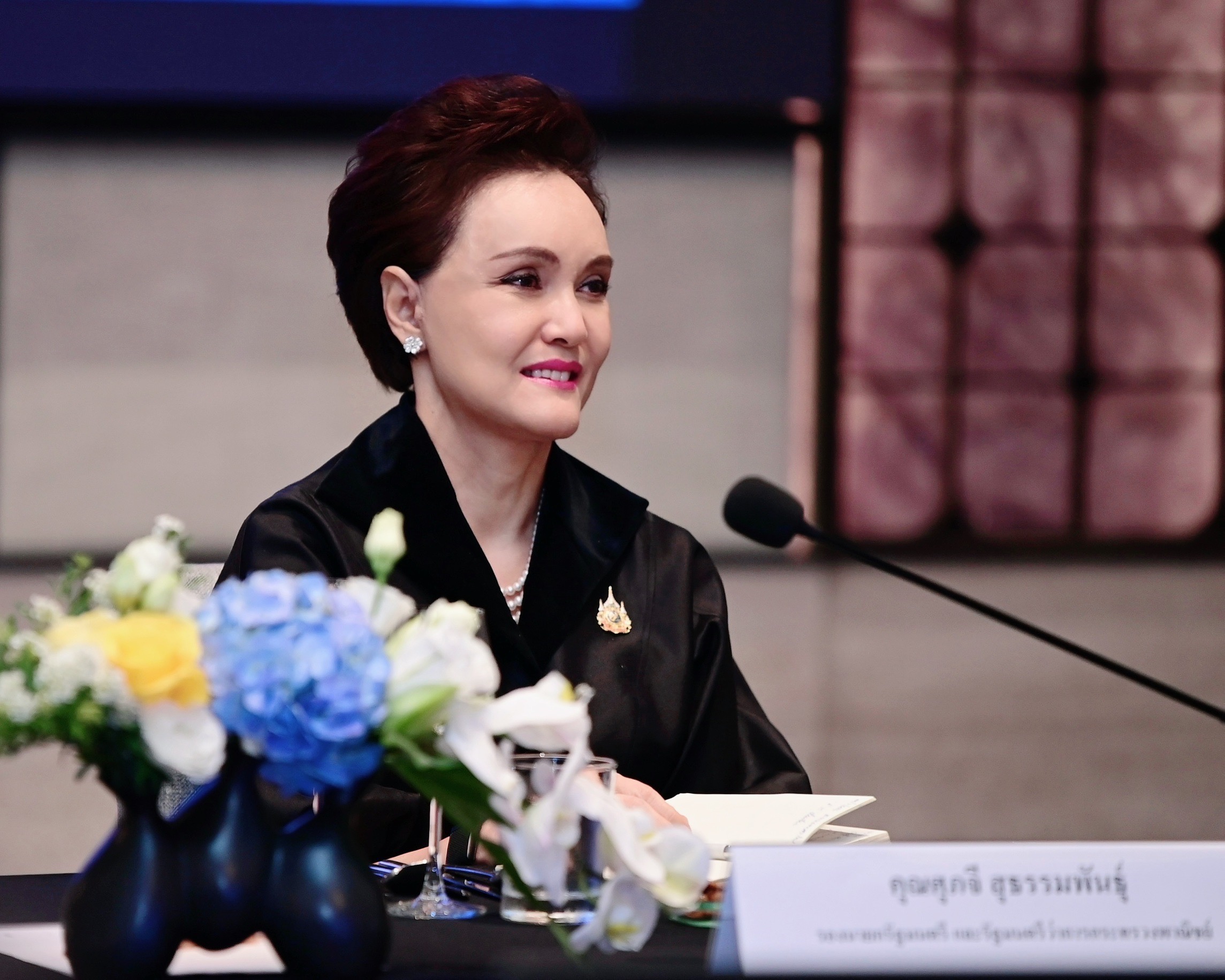 พาณิชย์ผนึกหอการค้าไทย&ndash;15 กลุ่มคลัสเตอร์ ดัน 4 เสาหลักยกระดับเศรษฐกิจไทย เพื่อประชาชน