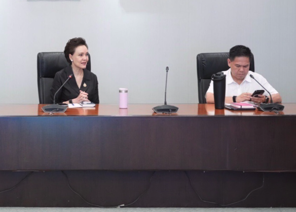 "ศุภจี-วราวุธ" หารือลดใช้บรรจุภัณฑ์เม็ดพลาสติก สู้วิกฤตตะวันออกกลาง