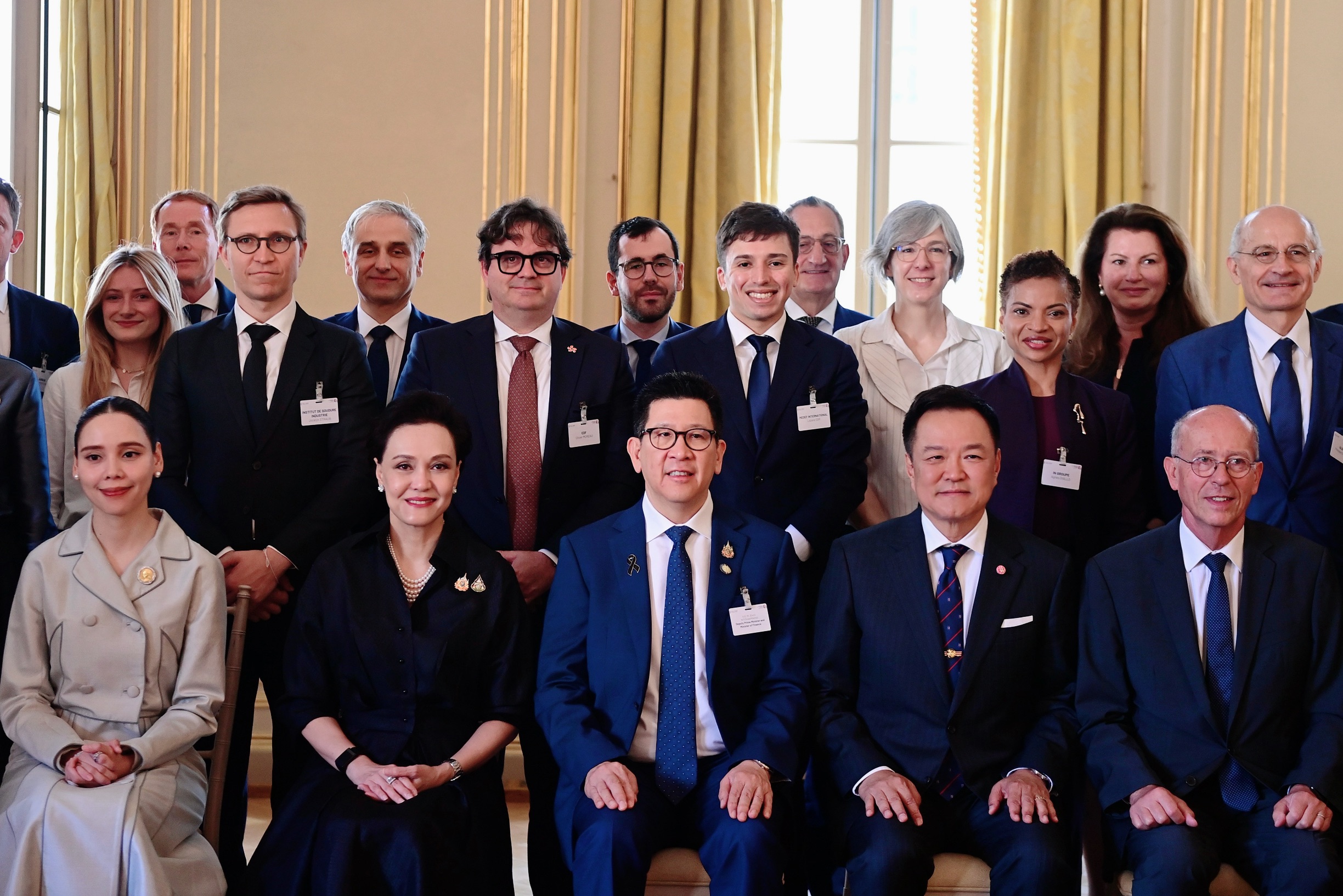 นางศุภจี สุธรรมพันธุ์ รองนายกรัฐมนตรีและรัฐมนตรีว่าการกระทรวงพาณิชย์ เข้าพบหารือกับสมาคมนายจ้างฝรั่งเศส (MEDEF International)  โดยมี นายอนุทิน ชาญวีรกูล นายกรัฐมนตรีและรัฐมนตรีว่าการกระทรวงมหาดไทย เป็นประธานการประชุม เมื่อวันที่ 25 พฤษภาคม 2569  กรุงปารีส สาธารณรัฐฝรั่งเศส