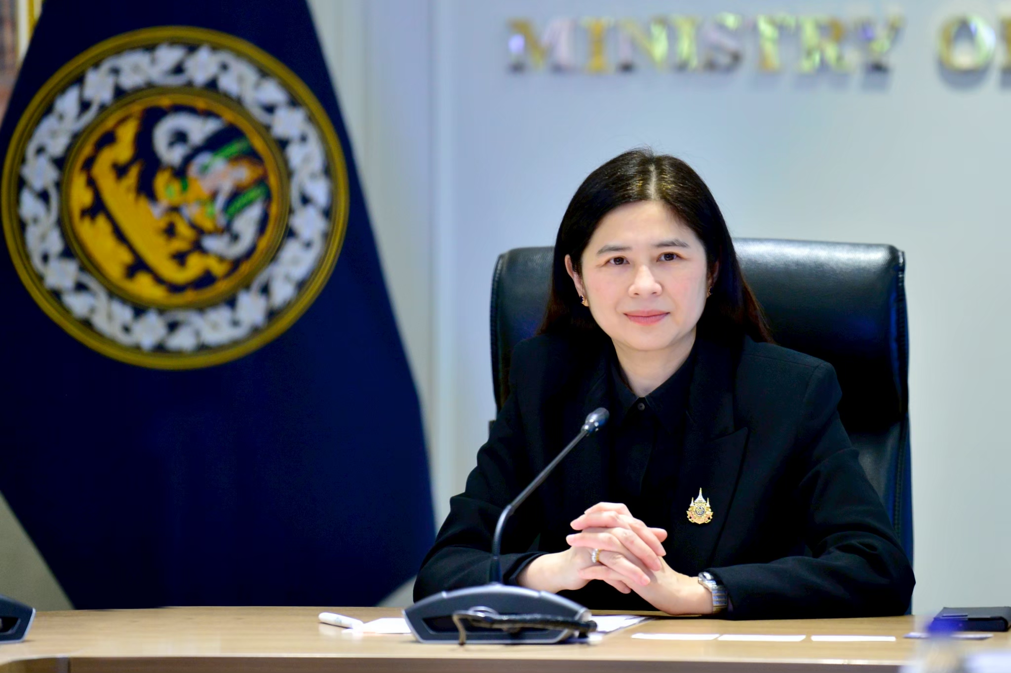 คต. ลุยแก้ปัญหาราคามะพร้าวตกต่ำ ดันโรงงานซื้อมะพร้าวไทยแทนนำเข้า