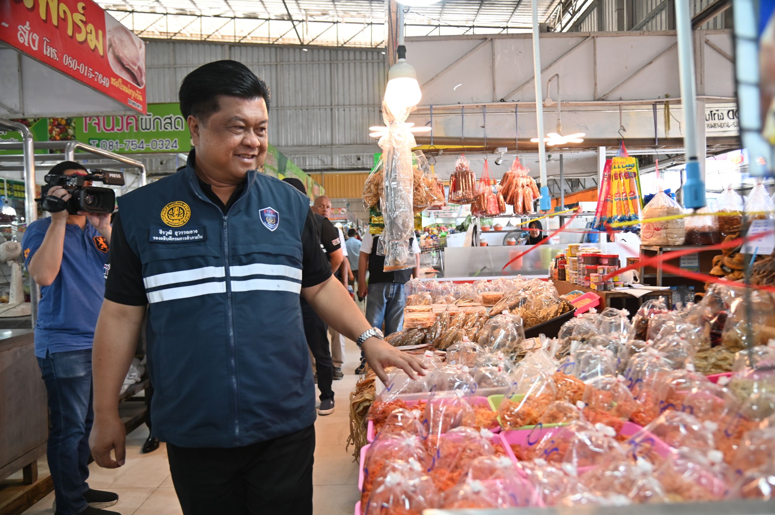 กรมการค้าภายใน เช็กตลาดก่อนสารทจีน ดูแลราคา ป้ายราคา-เครื่องชั่ง คนจับจ่ายเพิ่ม หมู ไก่ ผักผลไม้ราคาปกติ