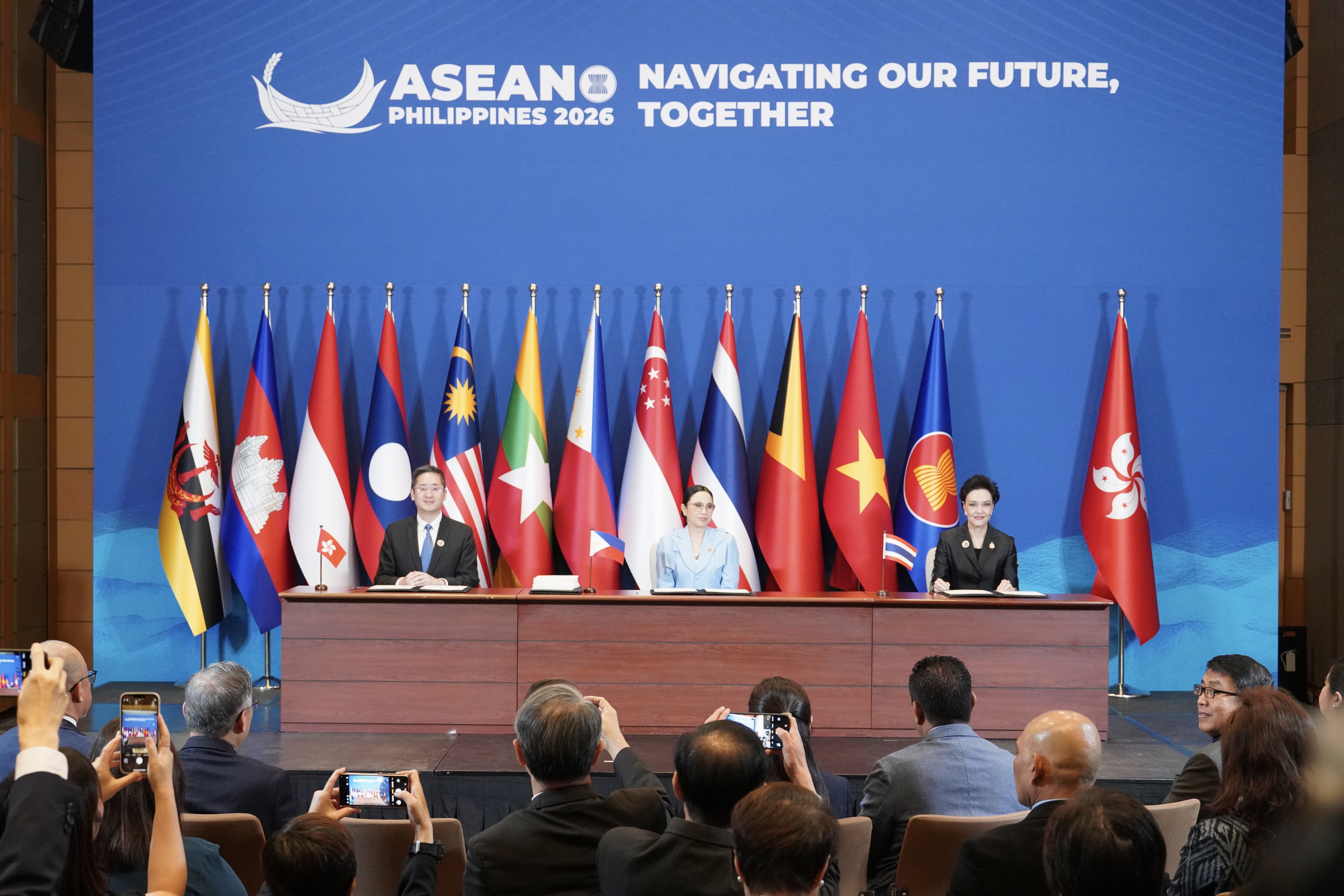 "ไทย" เปิดตลาดลงทุน อาเซียน-ฮ่องกง สำเร็จ ยกระดับความร่วมมือเศรษฐกิจ